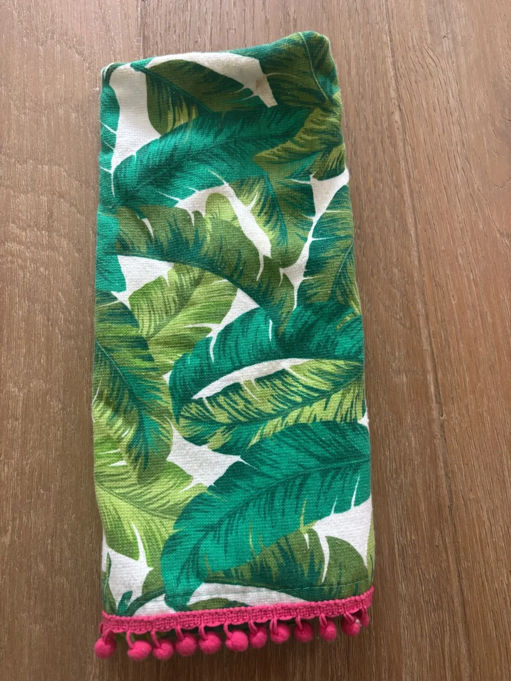Pineapple Kitchen Towel with Green Leaf Top set